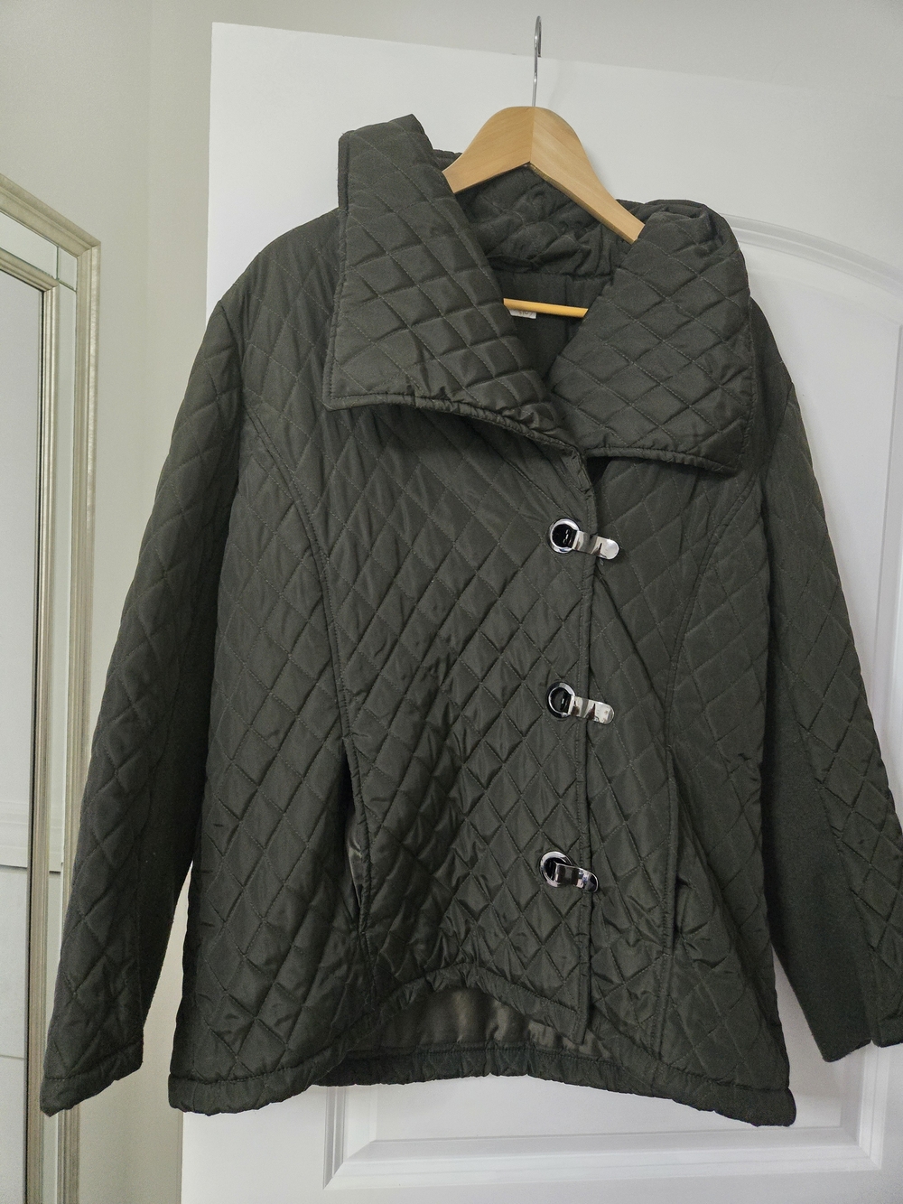 Westport Quilted Puffer Jacket in Dark Olive